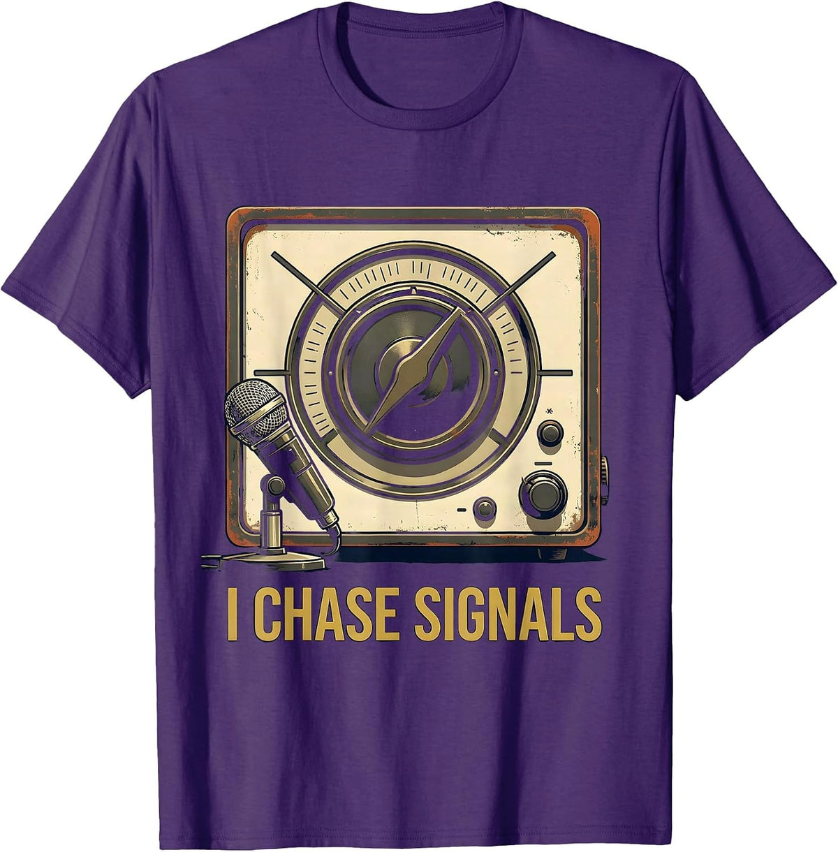 Men's I Chase Signals Vintage Ham Radio Operator Humor T-Shirt - Purple
